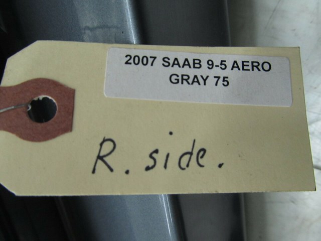 2005-2009 SAAB 9-5 OEM RIGHT SIDE ROCKER PANEL SIDE SKIRT 
