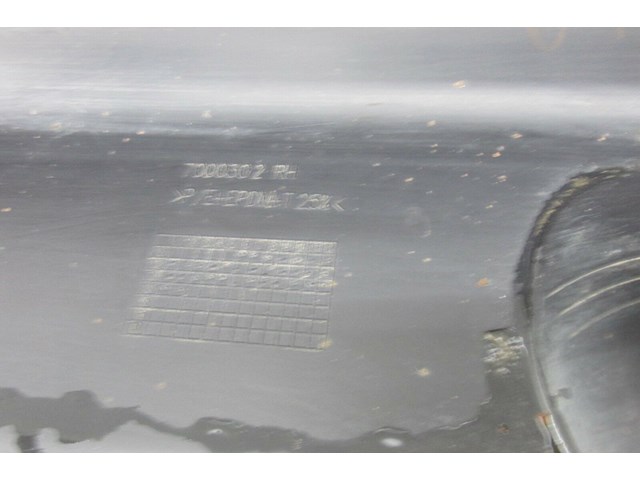  2003-2006 RANGE ROVER HSE OEM RIGHT SIDE ROCKER PANEL SIDE SKIRT