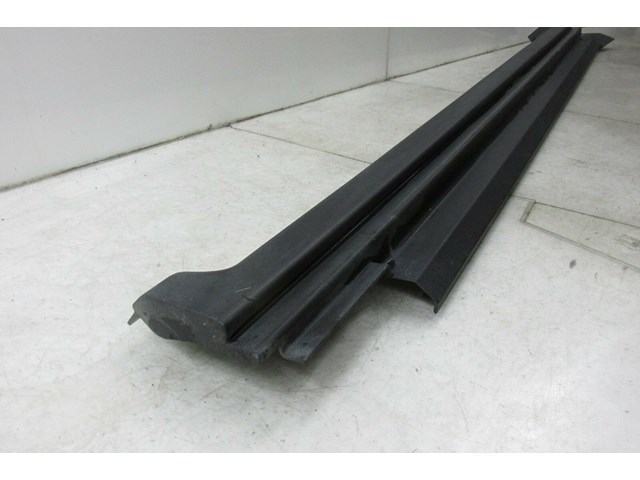  2003-2006 RANGE ROVER HSE OEM RIGHT SIDE ROCKER PANEL SIDE SKIRT