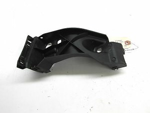 2004-2006 AUDI A8 L QUATTRO D3 OEM LEFT FRONT SIDE SKIRT MOUNTING BRACKET 