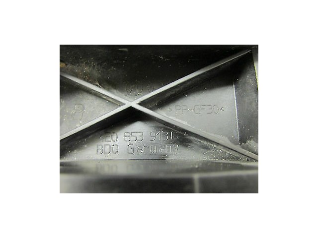 2004-2006 AUDI A8 L QUATTRO D3 OEM LEFT REAR SIDE SKIRT MOUNTING BRACKET 