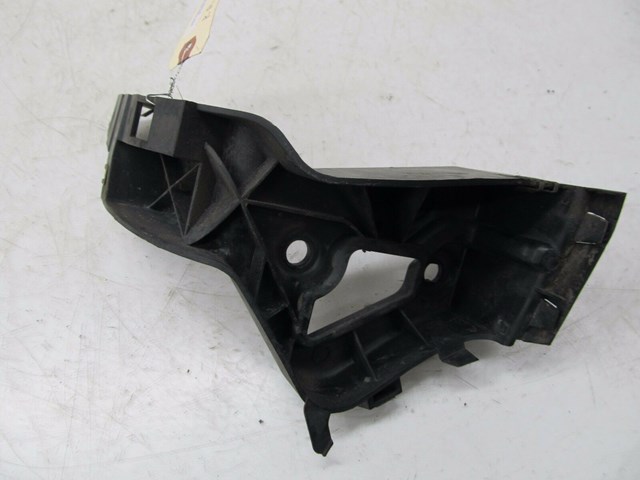 2004-2008 AUDI A8L W12 OEM RIGHT REAR SIDE SKIRT ROCKER PANEL MOUNT BRACKET