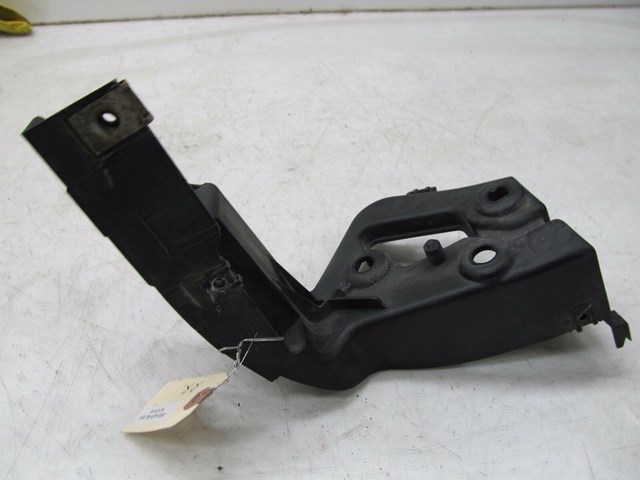 2004-2008 AUDI A8L W12 OEM RIGHT REAR SIDE SKIRT ROCKER PANEL MOUNT BRACKET