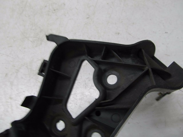 2004-2008 AUDI A8L W12 OEM RIGHT REAR SIDE SKIRT ROCKER PANEL MOUNT BRACKET