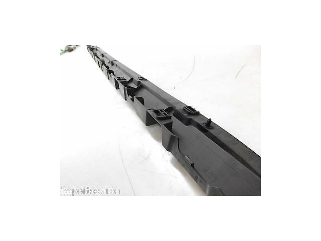 2006-2010 BMW X3 E83 OEM LEFT SIDE SKIRT ROCKER PANEL SUPPORT BRACKET 3330869