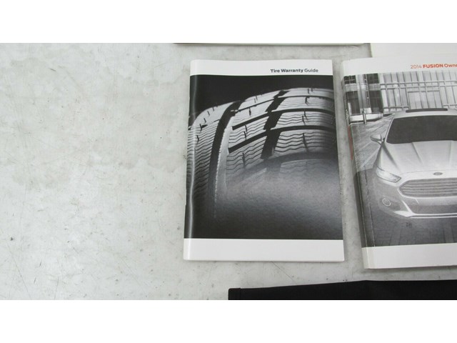 2014 FORD FUSION OEM OWNERS MANUAL BOOKLETS WITH POUCH 