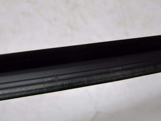 2004-2008 AUDI A8L W12 OEM RIGHT FRONT PASSENGER WINDSHIELD TRIM SEAL