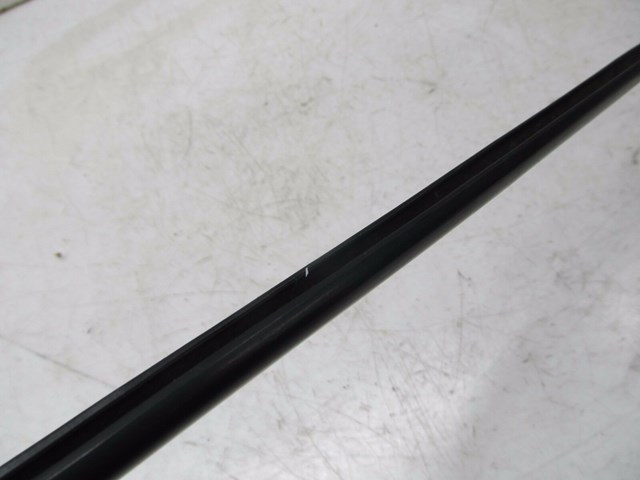 2004-2008 AUDI A8L W12 OEM RIGHT FRONT PASSENGER WINDSHIELD TRIM SEAL