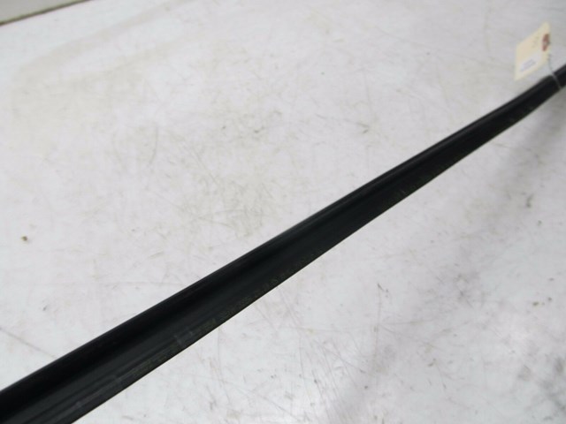 2004-2008 AUDI A8L W12 OEM RIGHT FRONT PASSENGER WINDSHIELD TRIM SEAL