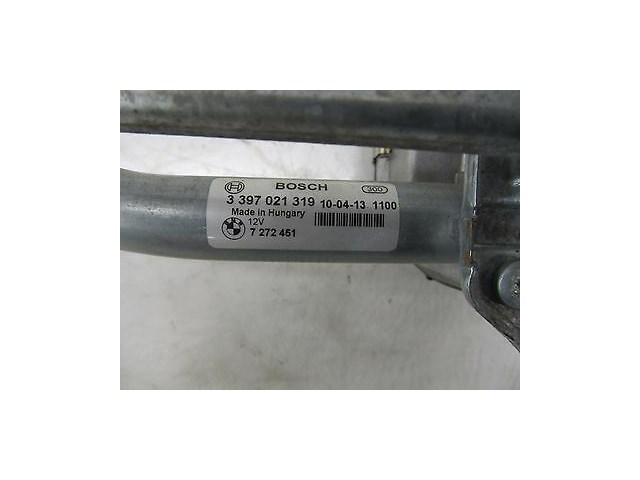 2011-2013 BMW 550i F10 OEM WINDSHIELD WIPER LINKAGE WITH MOTOR ASSEMBLY