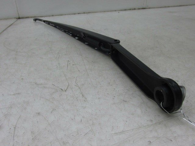 2002-2006 BMW M3 E46 COUPE OEM RIGHT FRONT WINDSHIELD WIPER BLADE ARM