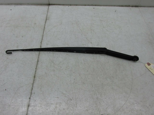 2002-2006 BMW M3 E46 COUPE OEM RIGHT FRONT WINDSHIELD WIPER BLADE ARM