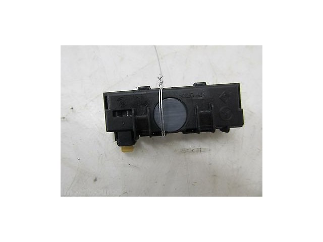 2010-2013 MERCEDES E350 W212 OEM FRONT WINDSHIELD TEMPERATURE SENSOR A2048210851