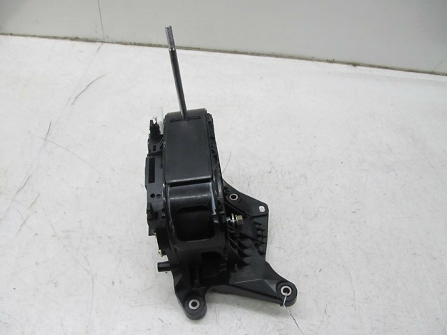 2001-2006 LEXUS LS430 OEM FRONT CENTER AUTOMATIC GEAR SHIFTER CONTROL 