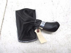 2010-2015 CADILLAC SRX OEM AUTOMATIC TRANSMISSION SHIFTER WITH BOOT