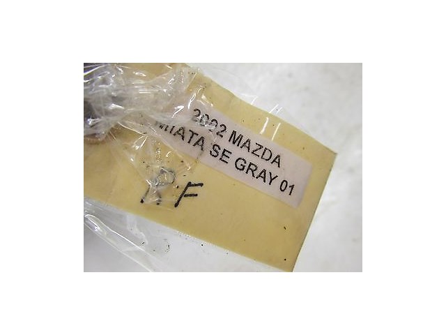  1999-2005 MAZDA MIATA MX5 OEM RIGHT FRONT SUSPENSION KNUCKLE W/ DUST SHIELD 