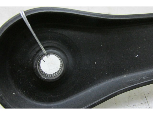  2009-2013 BMW 328i E93 E92 LCI OEM  LEFT FRONT DRIVER WINDSHIELD WIPER ARM 