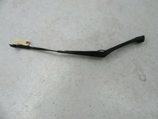 2012-2015 MERCEDES C350 COUPE OEM LEFT FRONT DRIVER SIDE WINDSHIELD WIPER
