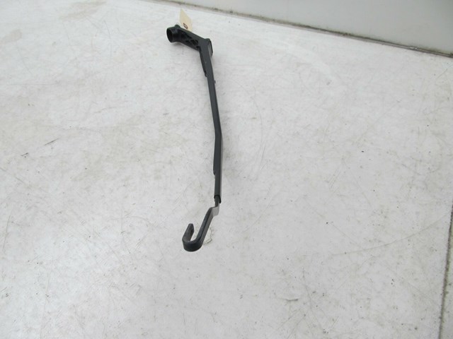 2002-2006 LEXUS SC430 OEM RIGHT FRONT PASSENGER SIDE WINDSHIELD WIPER ARM