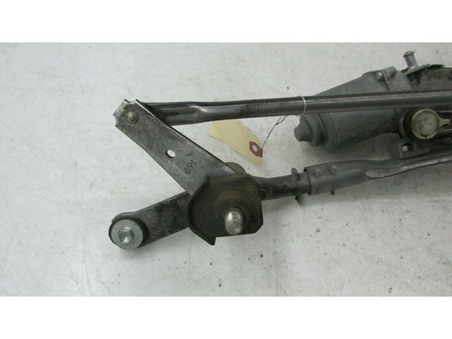 2013-2016 DODGE DART OEM WINDSHIELD WIPER LINKAGE WITH MOTOR     