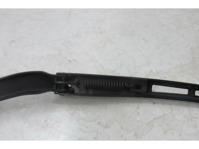 2007-2010 BMW 328xi E90 OEM LEFT FRONT DRIVER SIDE WINDSHIELD WIPER 
