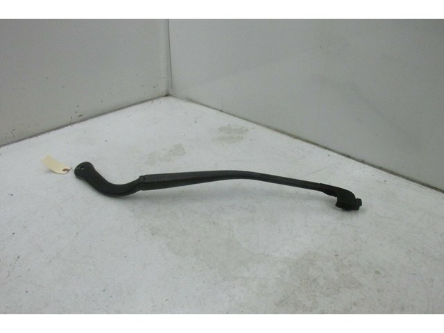 2007-2010 BMW 328xi E90 OEM RIGHT FRONT PASSENGER SIDE WINDSHIELD WIPER 