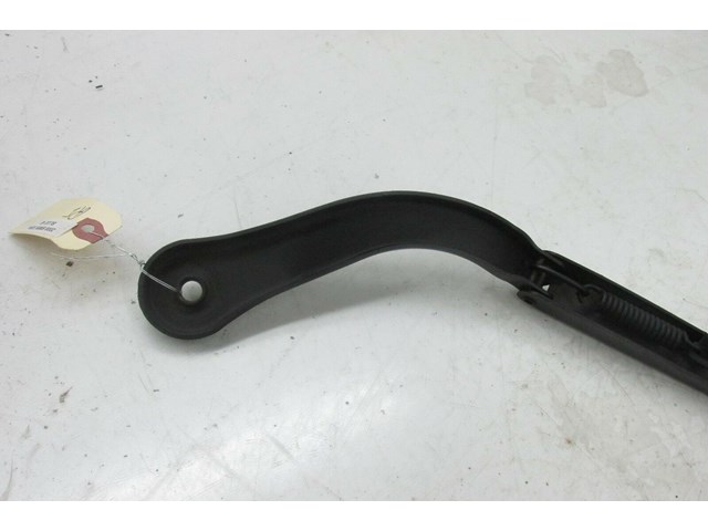 2007-2010 BMW 328xi E90 OEM RIGHT FRONT PASSENGER SIDE WINDSHIELD WIPER 