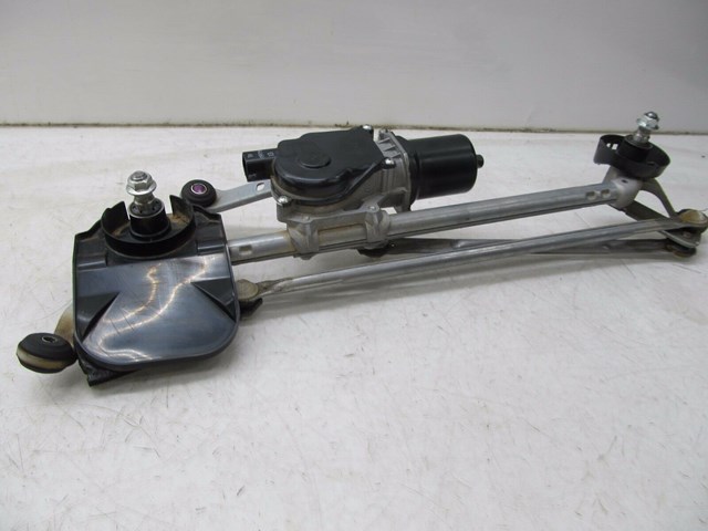 2014-2016 INFINITI Q50 OEM FRONT WINDSHIELD WIPER LINKAGE W/ MOTOR