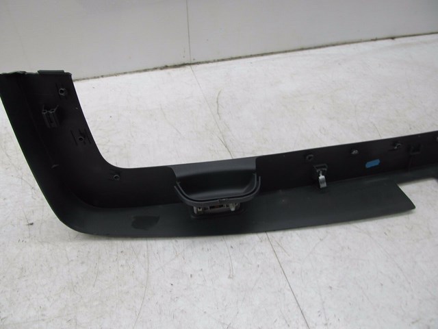 2004-2007 VOLKSWAGEN TOUAREG OEM REAR TRUNK TRIM PANEL COVER