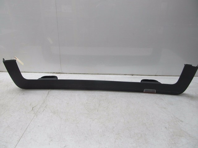 2004-2007 VOLKSWAGEN TOUAREG OEM REAR TRUNK TRIM PANEL COVER