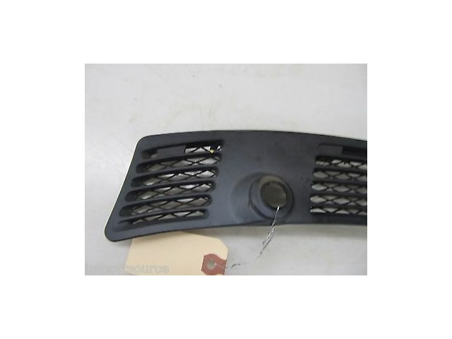 1985-1992 BMW 325i E30 OEM LEFT FRONT GRILL WIPER 