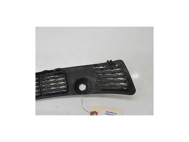 1985-1992 BMW 325i E30 OEM LEFT FRONT GRILL WIPER 