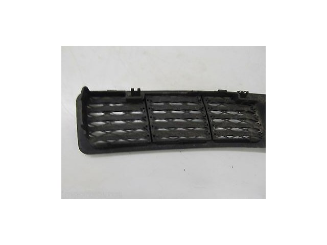 1985-1992 BMW 325i E30 OEM LEFT FRONT GRILL WIPER 