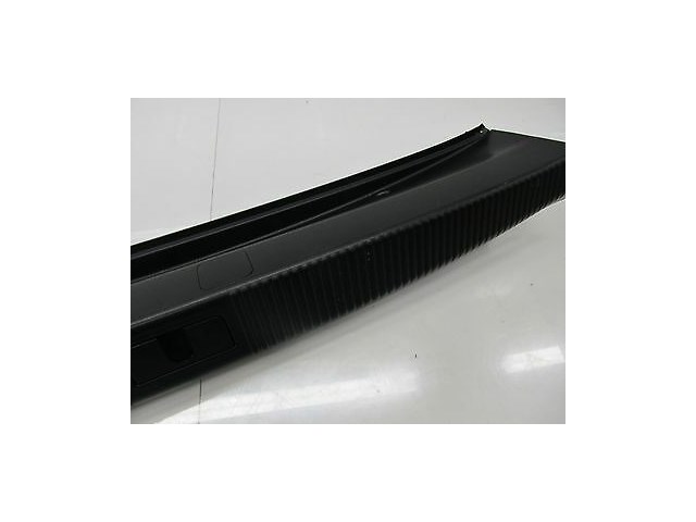  2004-2006 AUDI A8 L QUATTRO D3 OEM CENTER REAR TRUNK TRIM FINISH PANEL BLACK