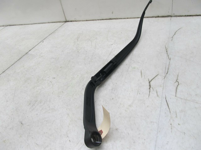 2009-2013 INFINITI G37 CONVERTIBLE OEM RIGHT FRONT SIDE WINDSHIELD WIPER 