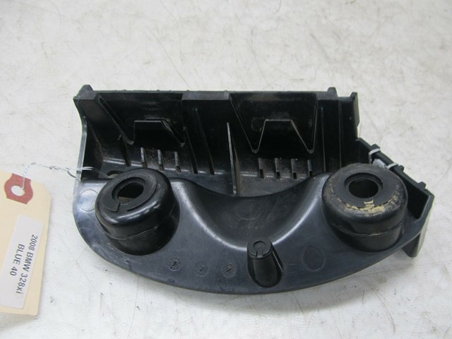 2007-2010 BMW 328xi E90 OEM RIGHT REAR BUMPER SUPPORT BRACKET 