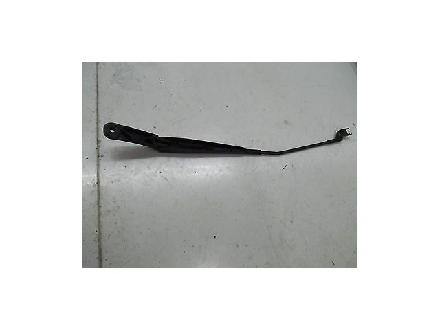 2008-2013 VOLKSWAGEN GTI MK6 OEM RIGHT FRONT WIND SHIELD WIPER 