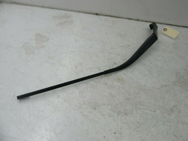 2010-2012 LINCOLN MKZ OEM RIGHT FRONT WINDSHIELD WIPER