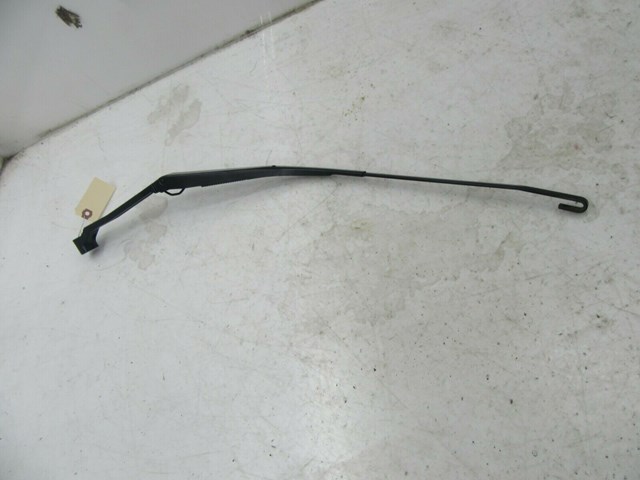 2010-2012 LINCOLN MKZ OEM RIGHT FRONT WINDSHIELD WIPER