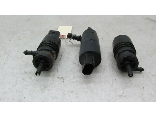  2007-2010 BMW X5 E70 OEM WINDSHIELD WIPER RESERVOIR MOTORS SET OF 3 