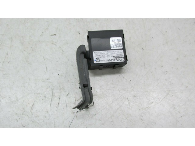 2008-2015 INFINITI G37 Q60 OEM RIGHT FRONT UNDER DASH THEFT LOCKING MODULE