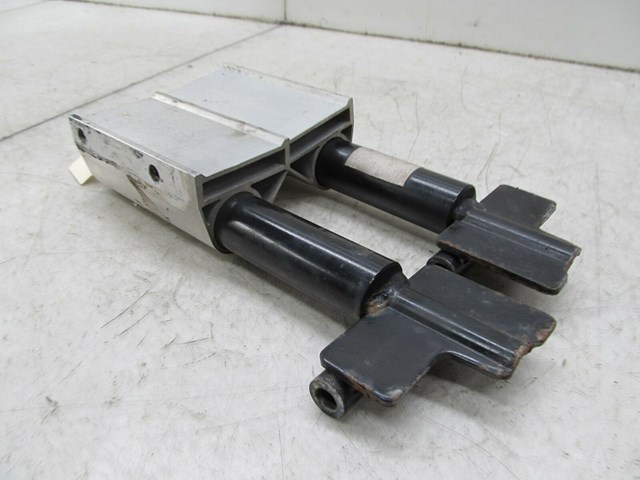 2005-2008 AUDI A6 C6 OEM REAR BUMPER IMPACT SHOCK ABSORBERS PAIR 