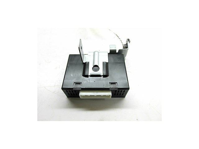 2006-2009 INFINITI M35 OEM LEFT UNDER DASH CONTROL MODULE COMPUTER UNIT