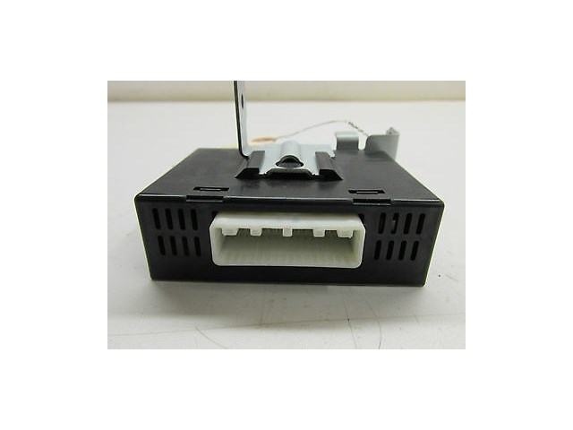 2006-2009 INFINITI M35 OEM LEFT UNDER DASH CONTROL MODULE COMPUTER UNIT