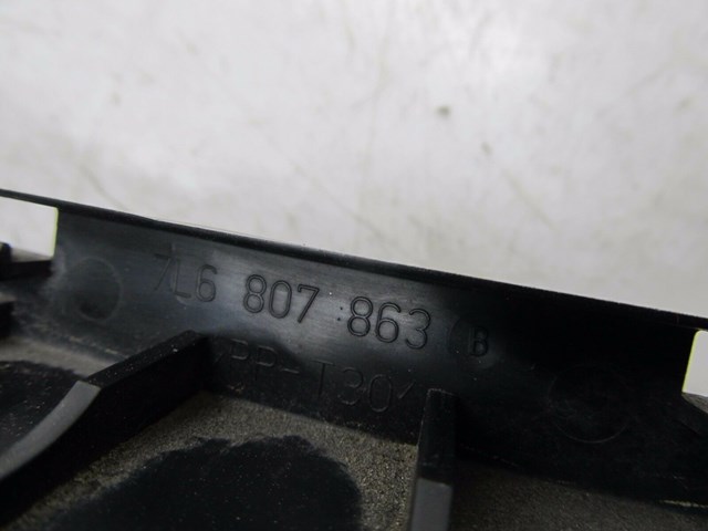 2004-2007 VOLKSWAGEN TOUAREG OEM REAR BUMPER MOUNTING BRACKET GUIDE RETAINER