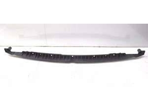 2004-2007 VOLKSWAGEN TOUAREG OEM REAR BUMPER MOUNTING BRACKET GUIDE RETAINER