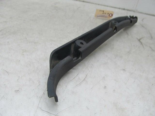  2003-2006 RANGE ROVER HSE OEM RIGHT REAR BUMPER BRACKET STRIP 
