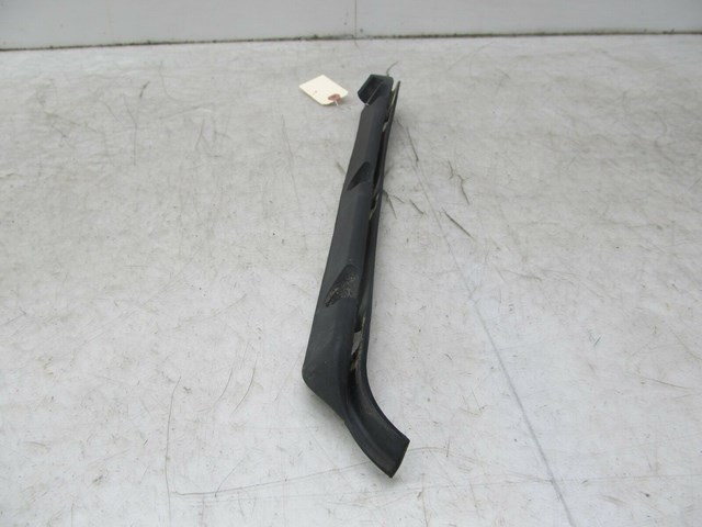  2003-2006 RANGE ROVER HSE OEM LEFT REAR BUMPER BRACKET STRIP 