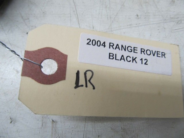  2003-2006 RANGE ROVER HSE OEM LEFT REAR BUMPER BRACKET STRIP 