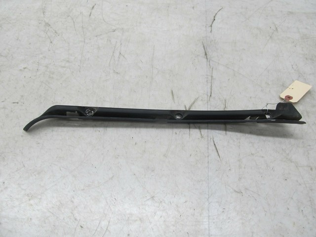  2003-2006 RANGE ROVER HSE OEM LEFT REAR BUMPER BRACKET STRIP 